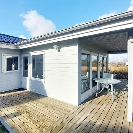펜션 Three-bedroom In 1